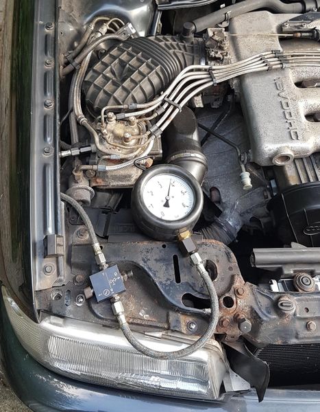 Datei:Haltedruck messen ACE.jpg